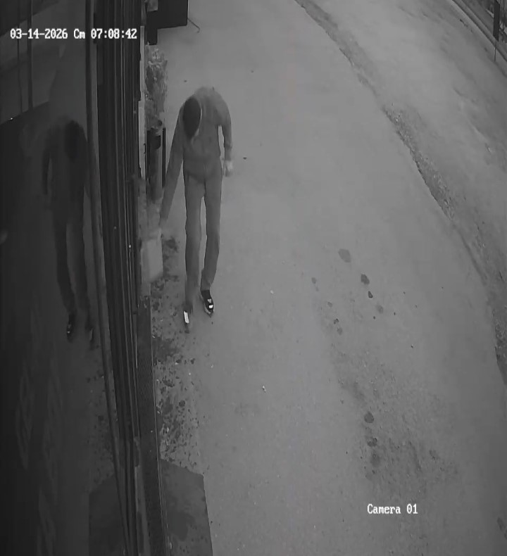 "Maaşları ödemedi" diye 2 işletmeyi benzin döküp yakmış
