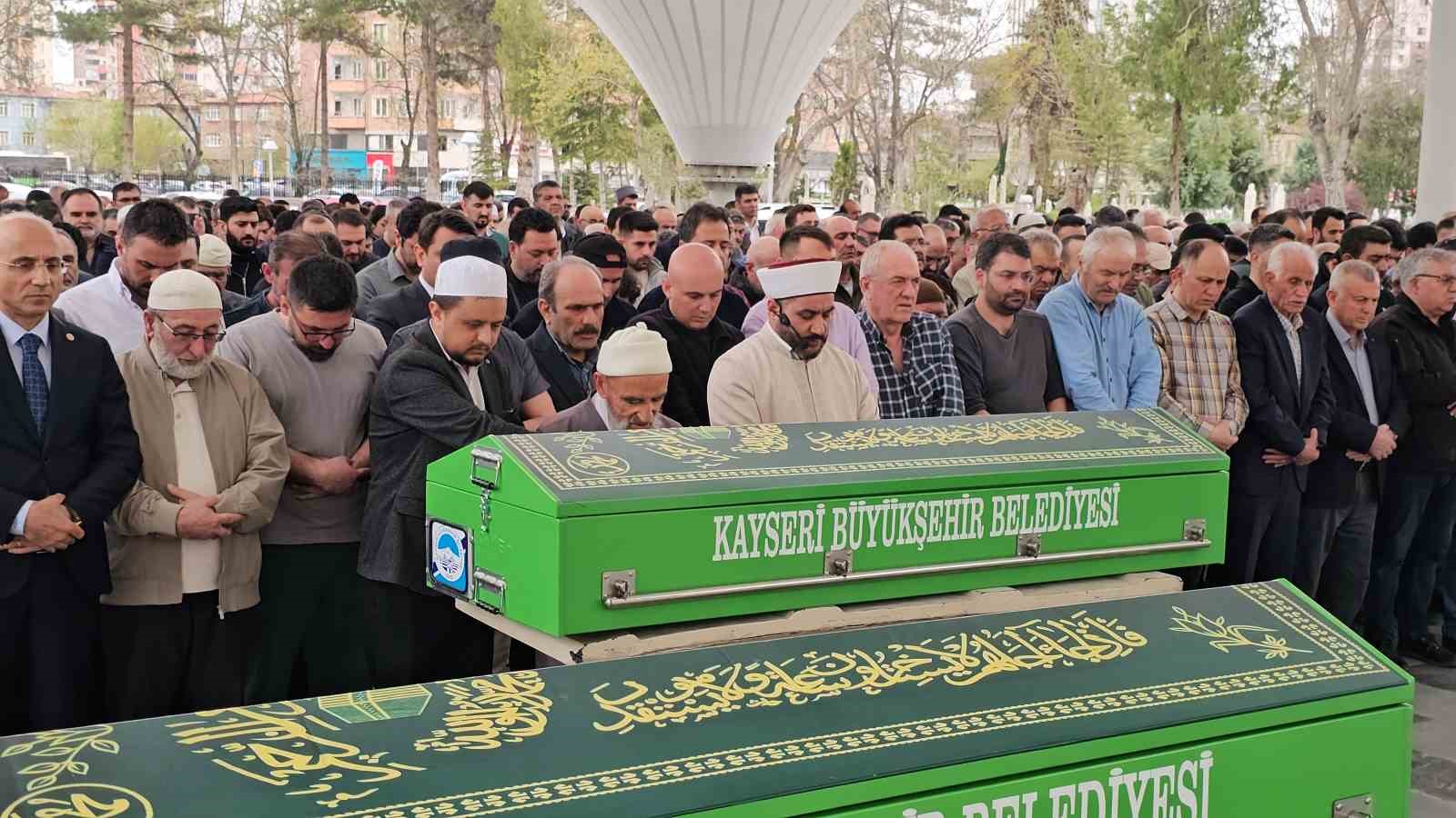 Maganda kurşunuyla ölen araştırma görevlisi toprağa verildi
