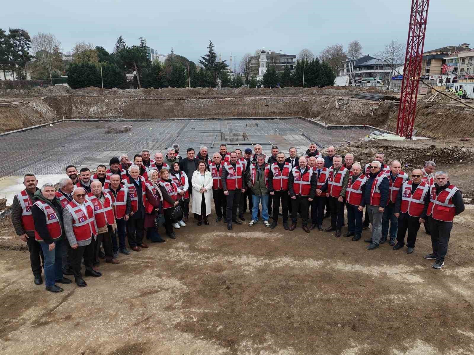 Mahalle muhtarları projeleri inceledi
