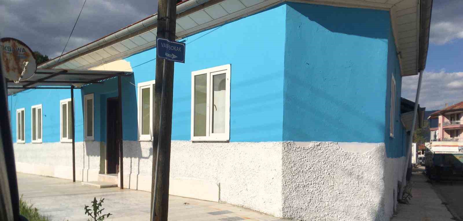 Mahalleli camileri için tek yürek oldu
