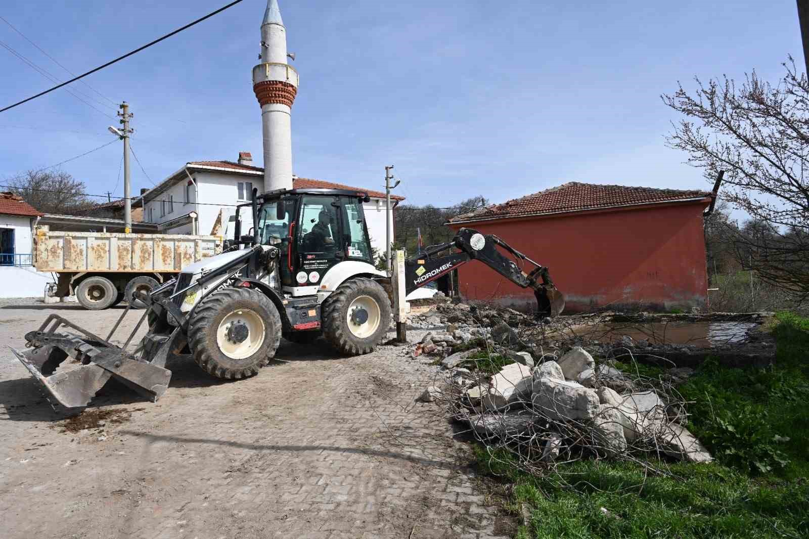 Mahalleli istedi, Başkan Hamamcı harekete geçti
