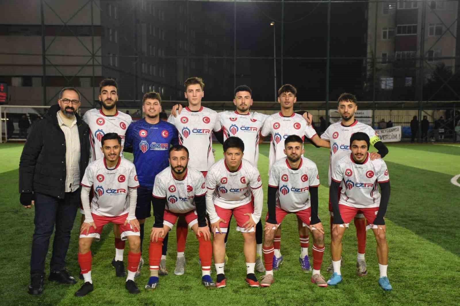 Major Futbol Ligi’nde Ovalıbağ FK şampiyon oldu
