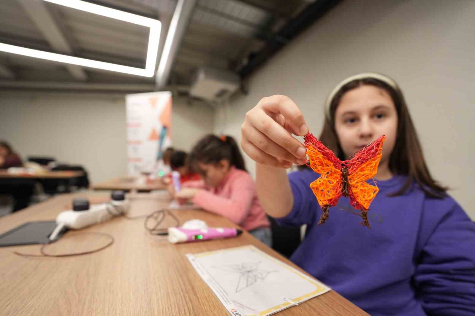 Maker Atölyeleri Kartallı öğrencileri bilim ve teknolojiyle buluşturuyor
