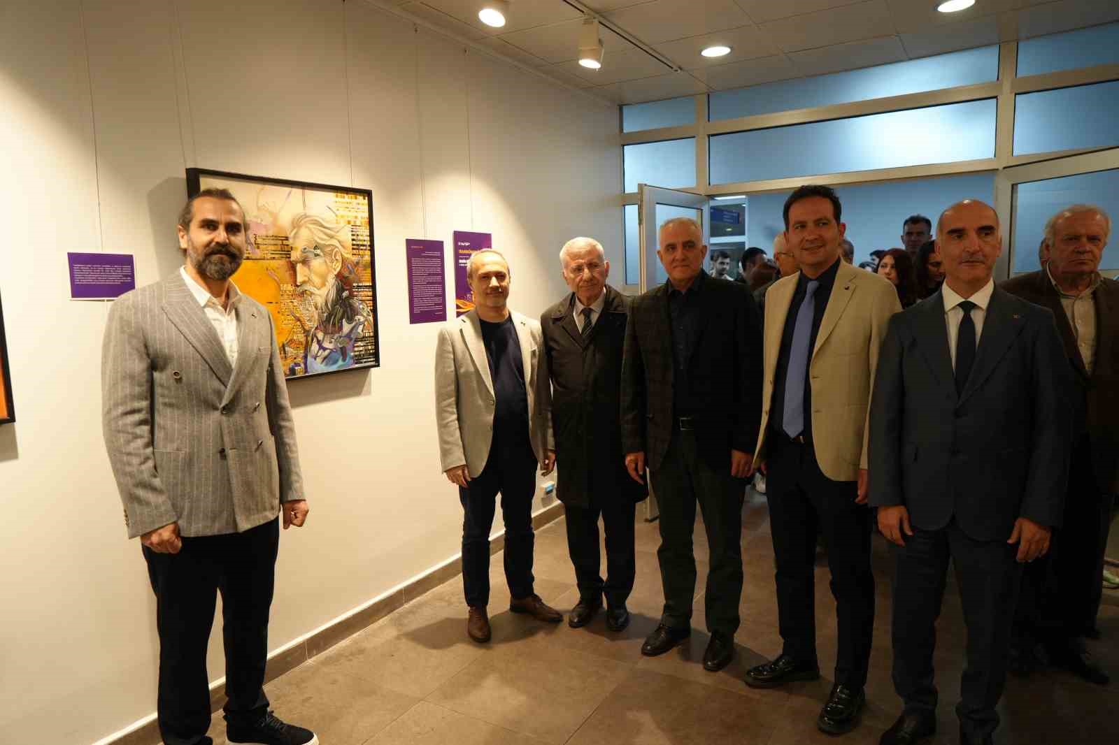 Makineleşen insan eleştirisi tuvale yansıdı: "Transhüman-izm" Samsun’da açıldı
