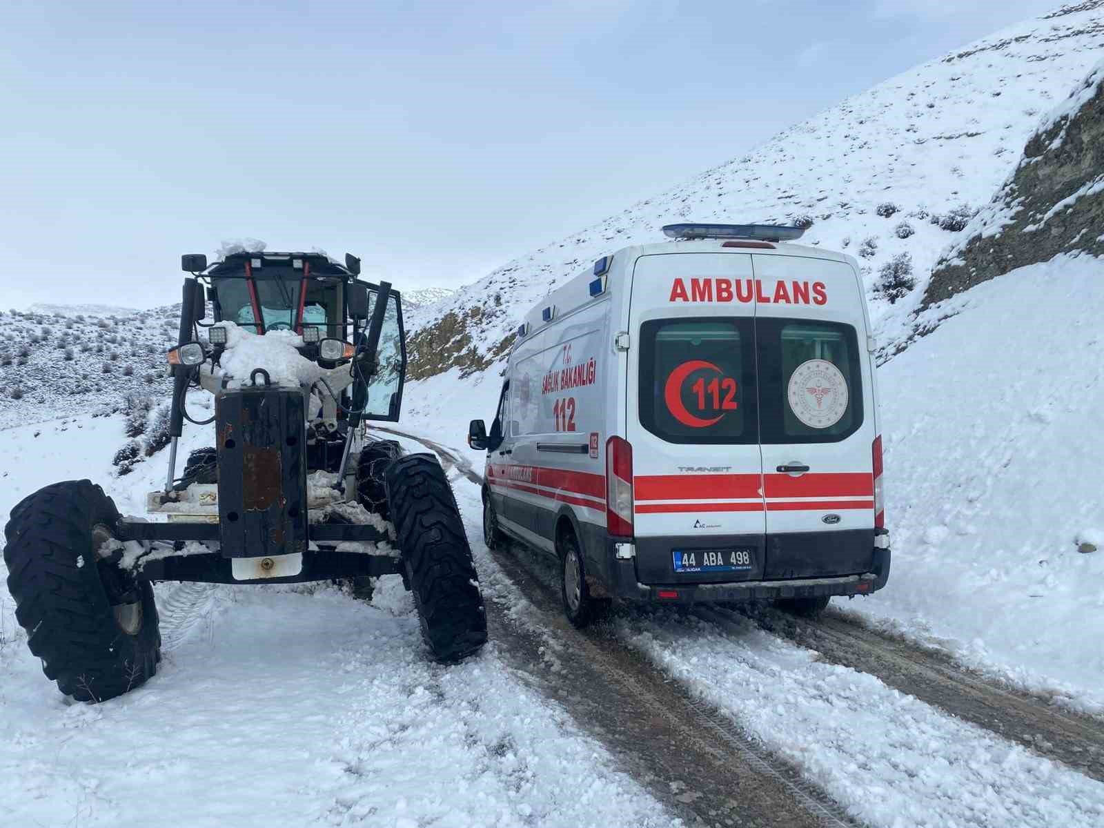 Malatya Büyükşehir Belediyesi’nde yoğun kar mesaisi
