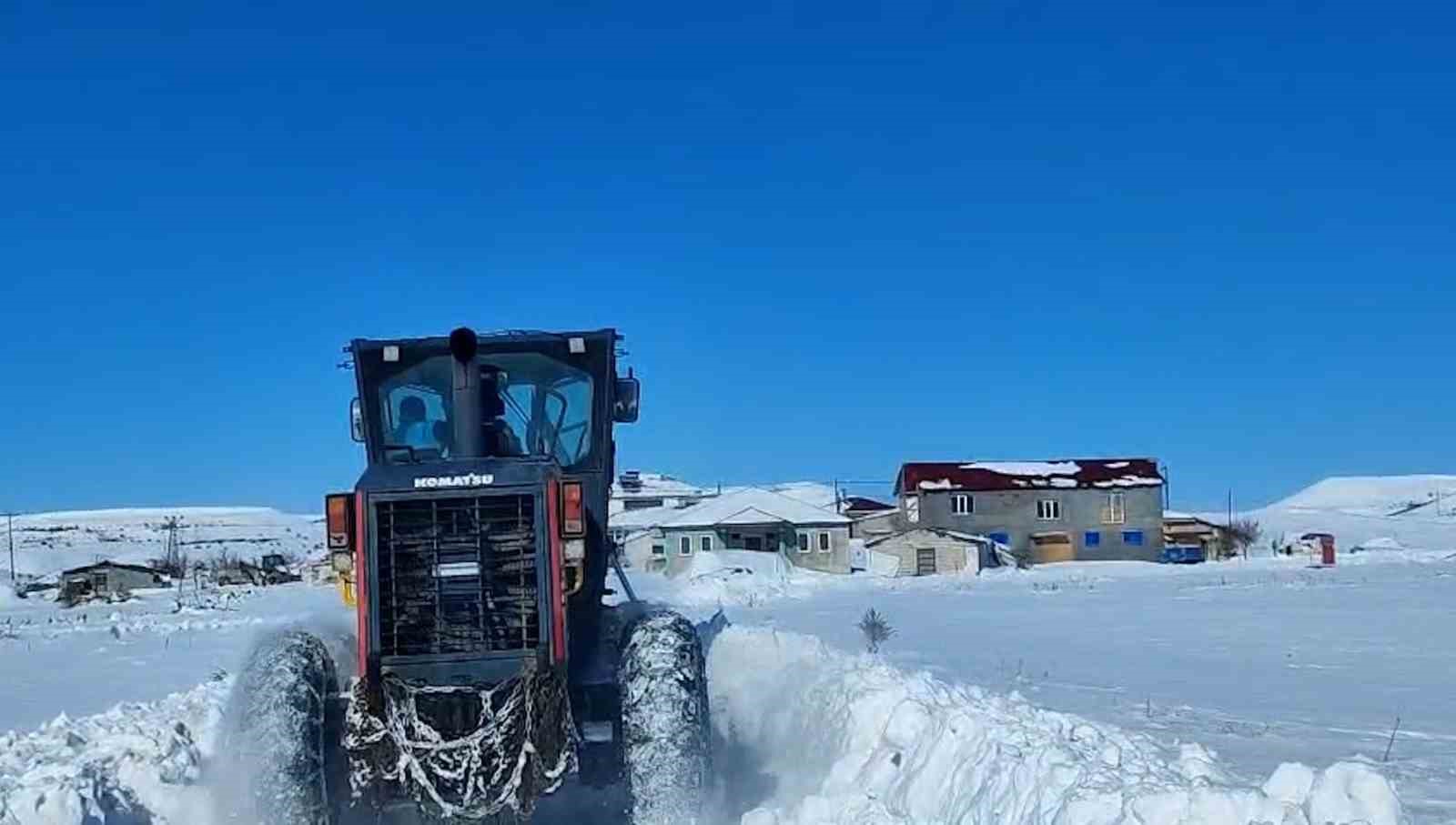 Malatya’da 176 mahalle yolu ulaşıma açıldı
Malatya’da 176 mahalle yolu ulaşıma açıldı
