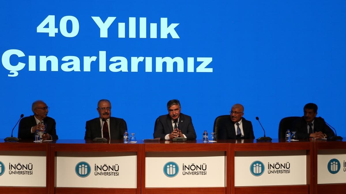 Malatya’da "40 Yıllık Çınarlar" paneli düzenlendi
