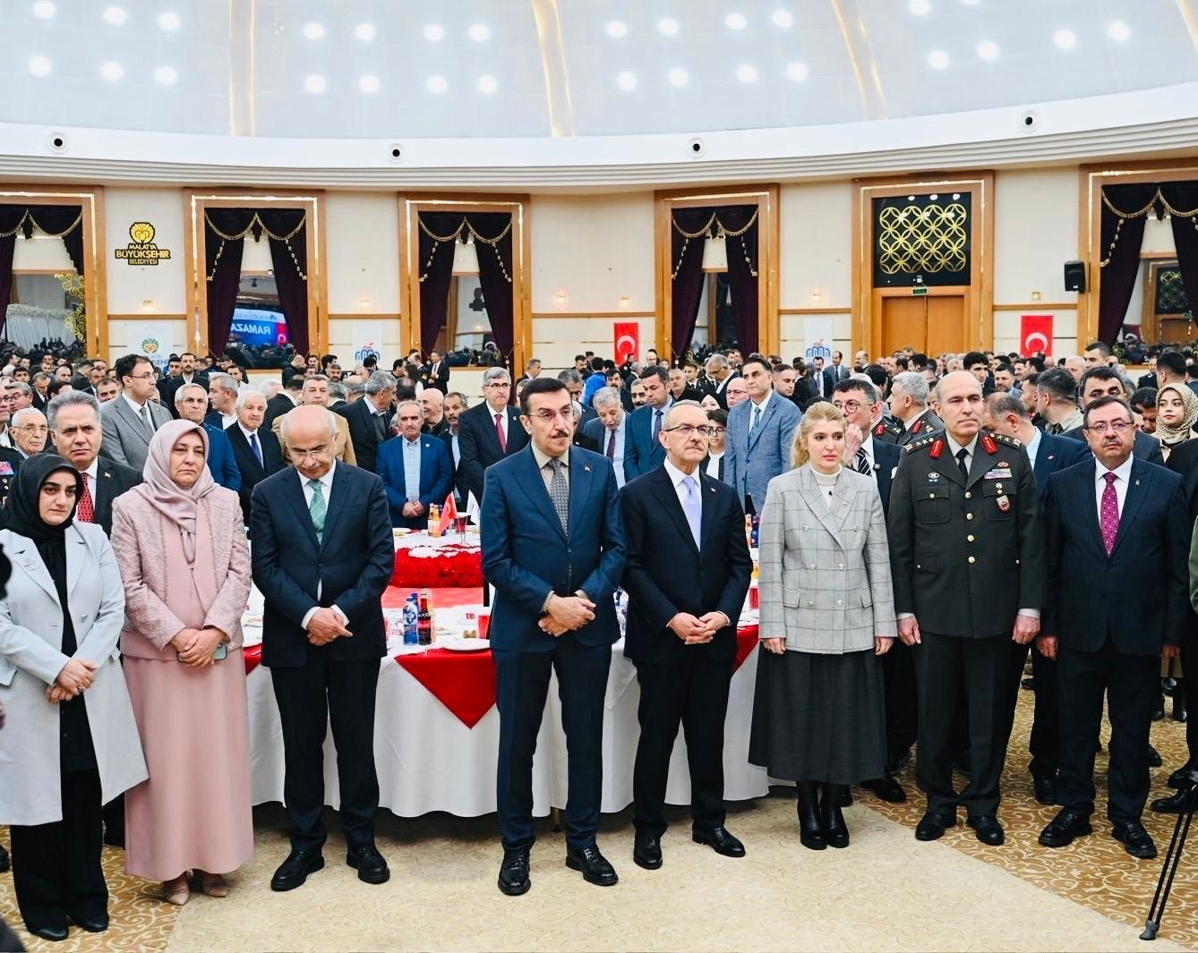 Malatya’da bayram buluşmaları
Malatya’da bayram buluşmaları