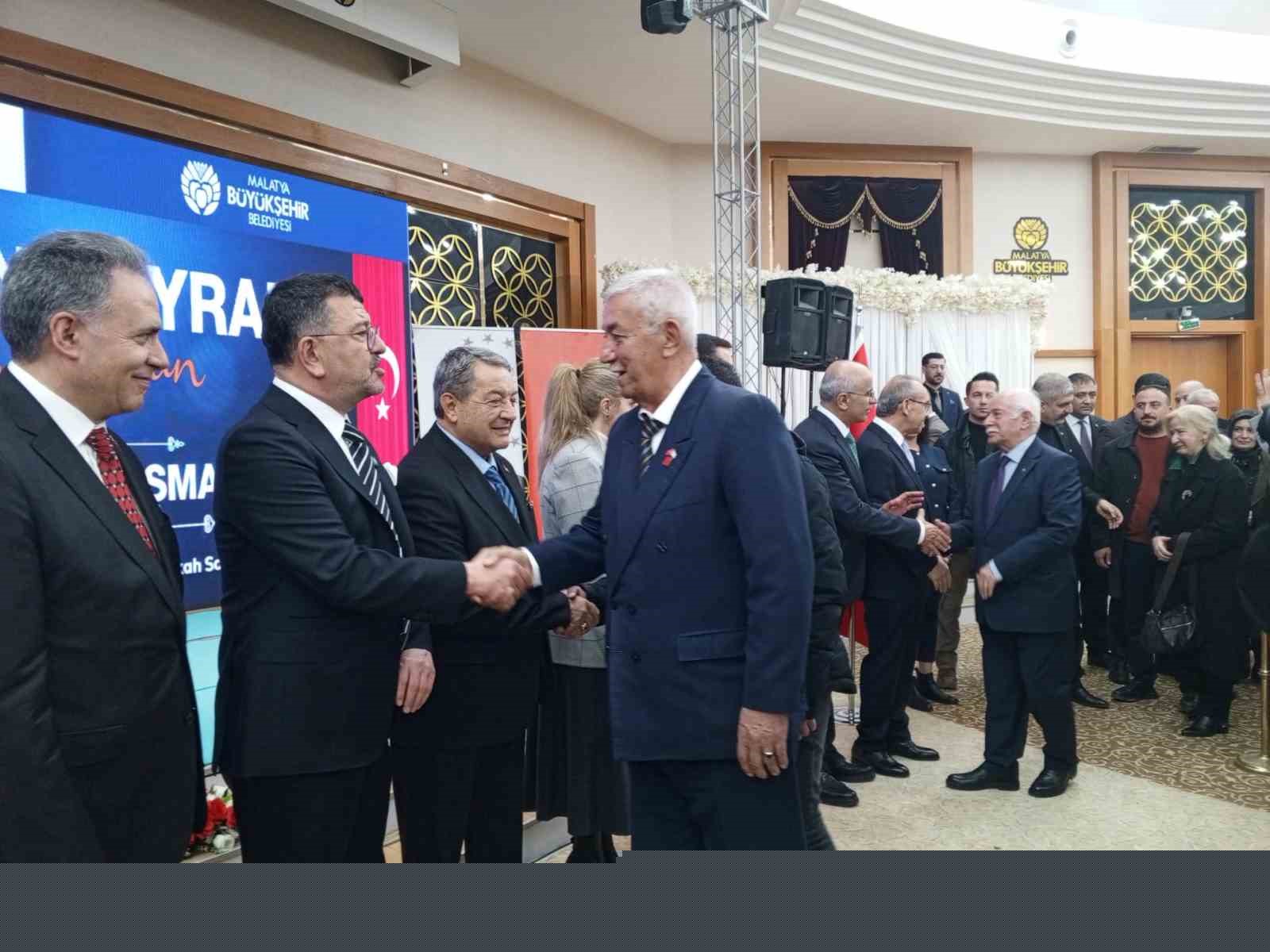 Malatya’da bayramlaşma programına yoğun katılım
