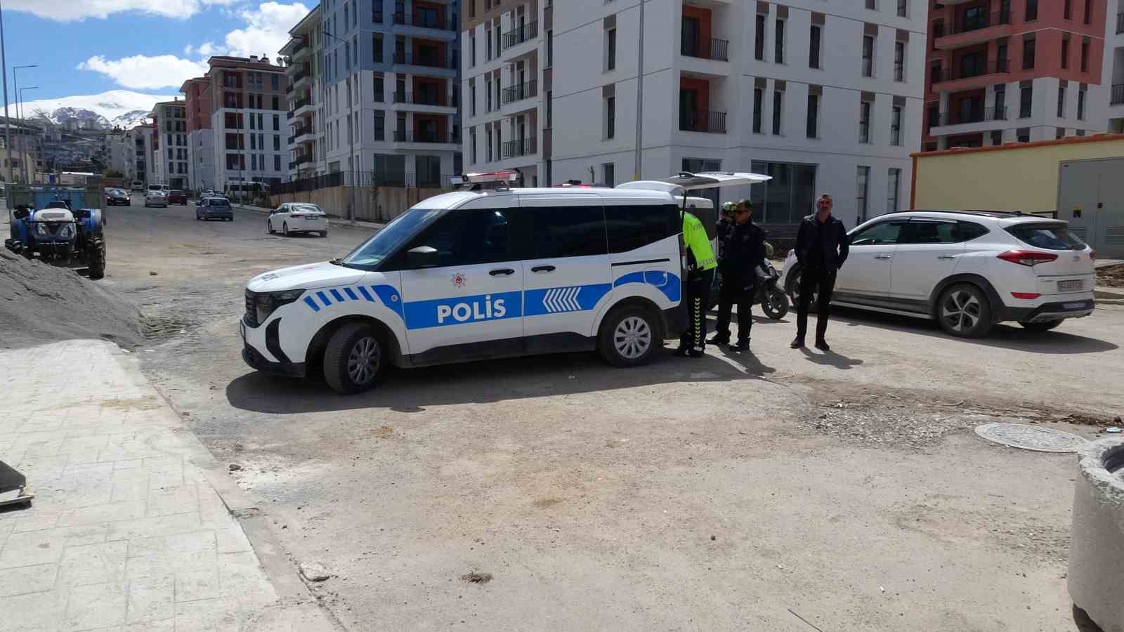 Malatya’da beton mikserinin çarptığı kadın ağır yaralandı
