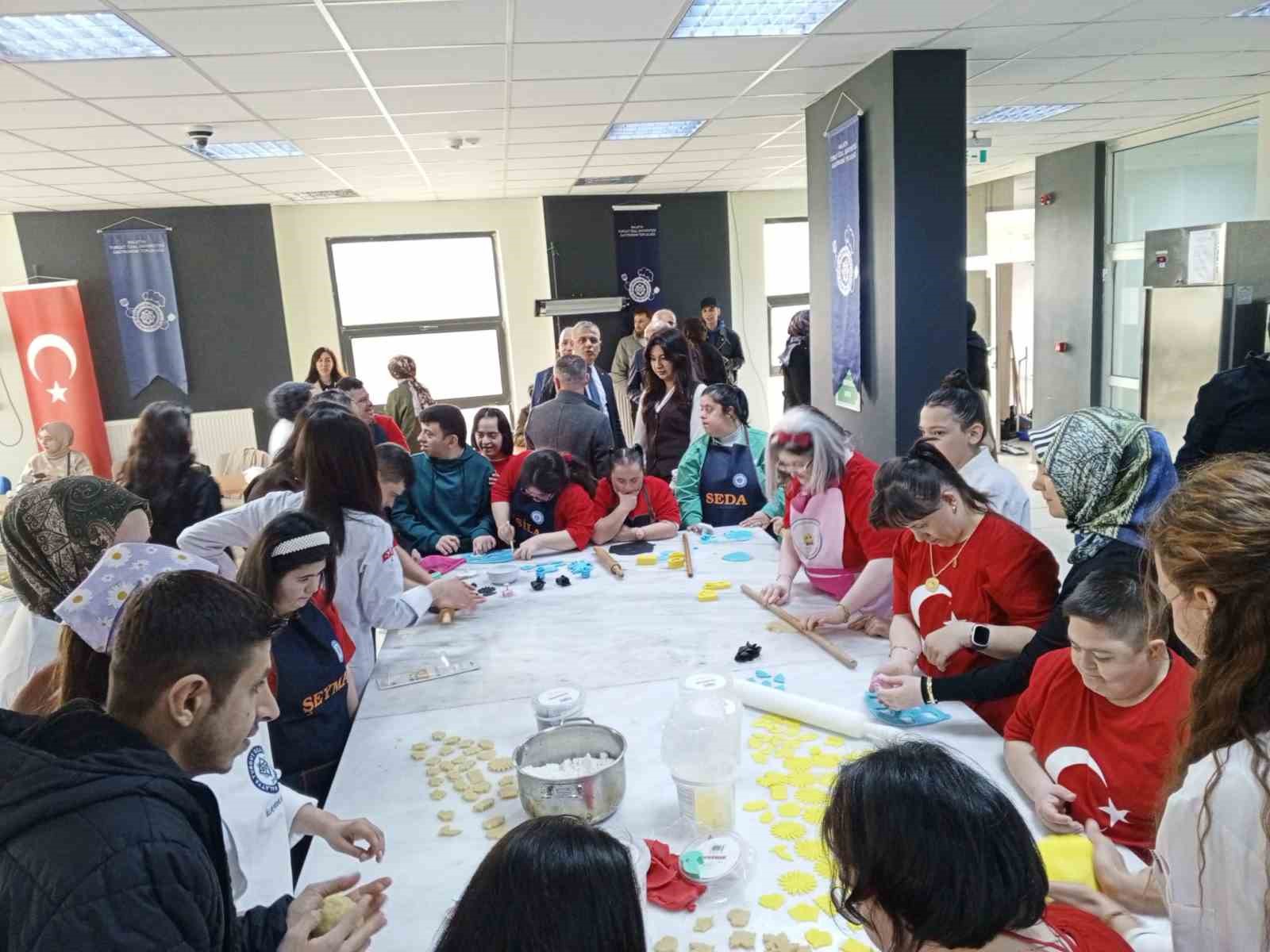 Malatya’da down sendromlu bireyler üniversite ortamında eğitim alacak
