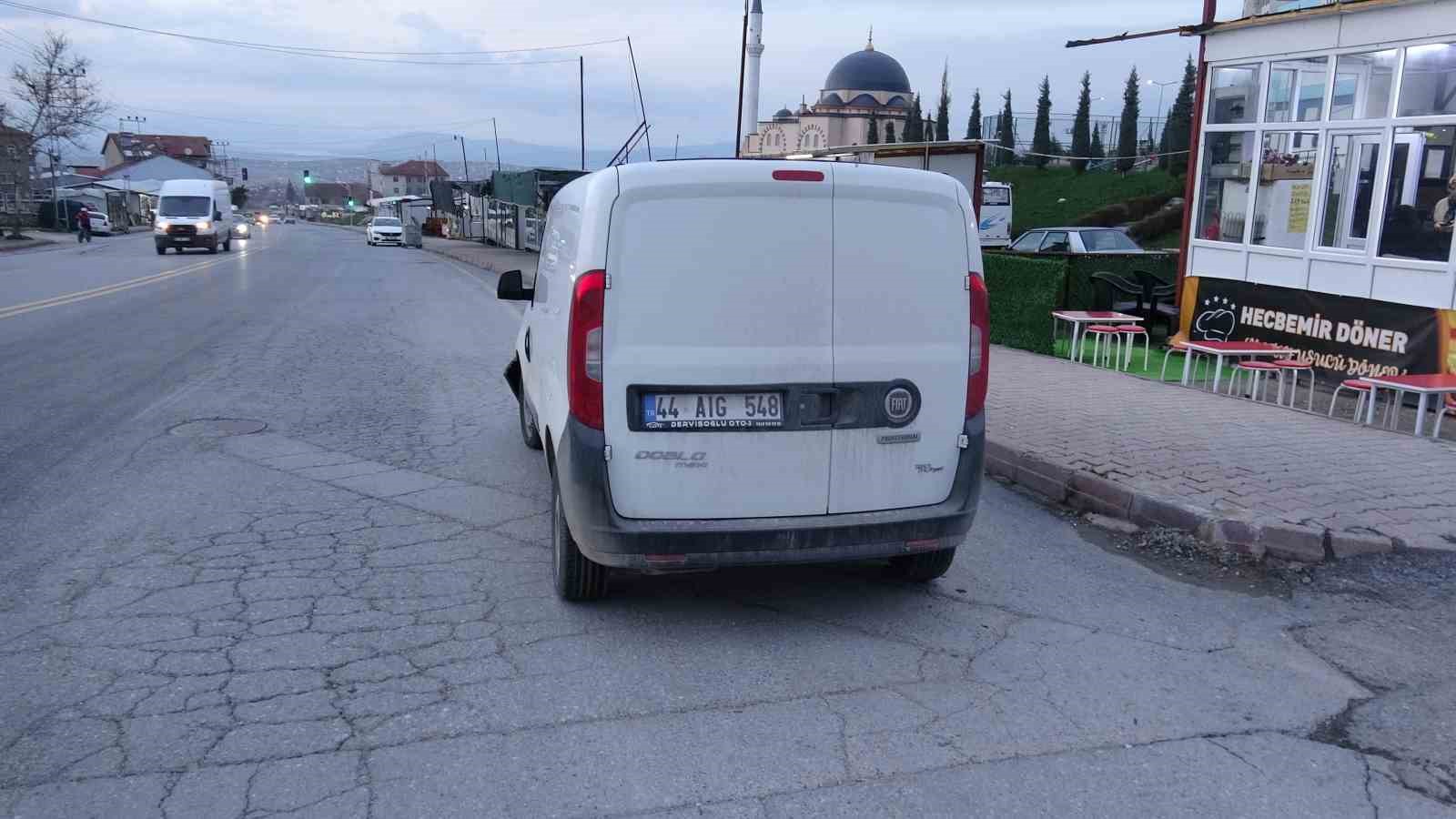 Malatya’da iki araç çarpıştı: 4 yaralı
