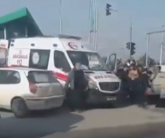 Malatya’da iki otomobil çarpıştı: 5 yaralı
