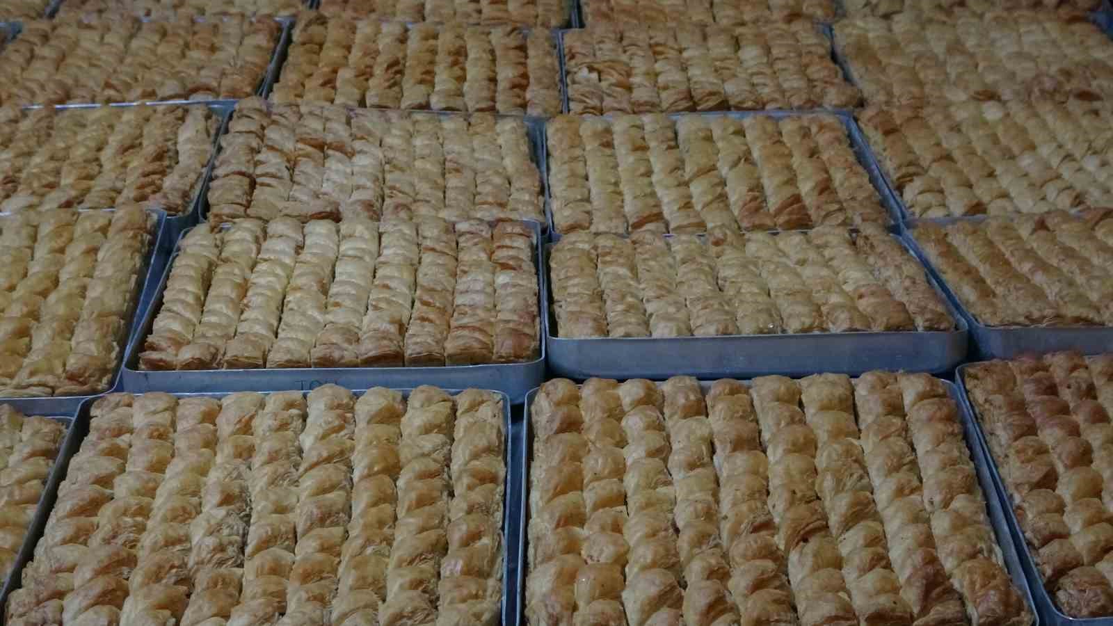 Malatya’da kadın kooperatifinde bayram mesaisi
