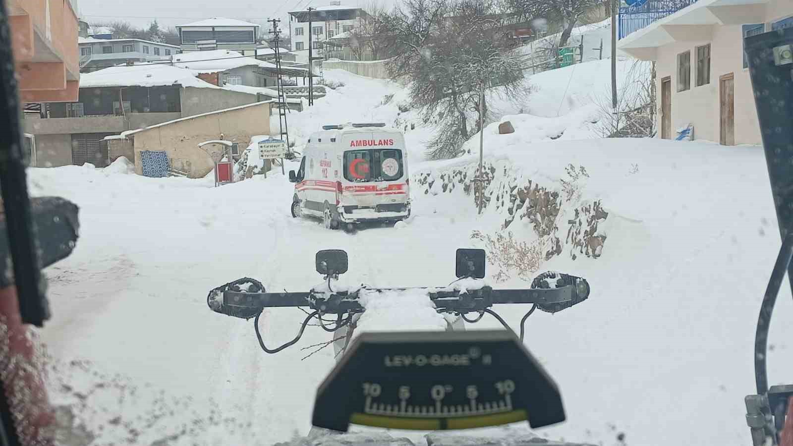 Malatya’da kapalı 116 mahalle yolu ulaşıma açıldı
Malatya’da kapalı 116 mahalle yolu ulaşıma açıldı