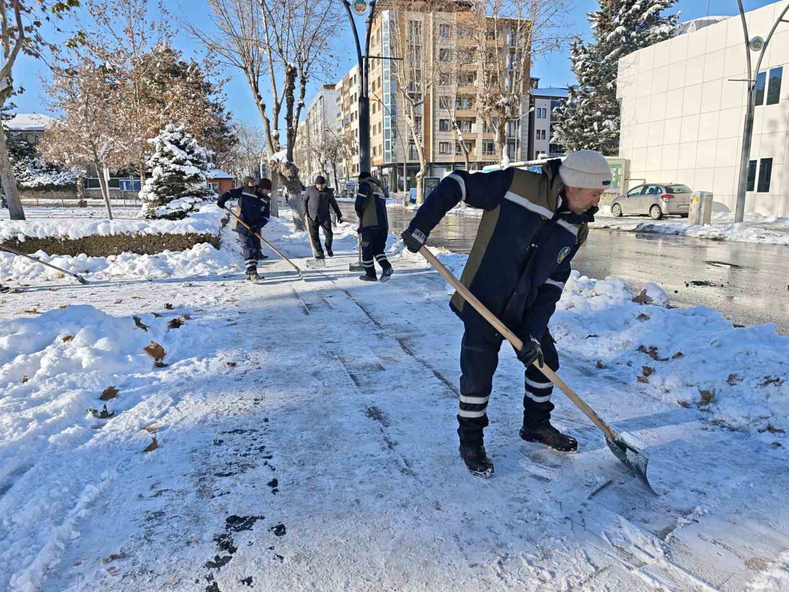Malatya’da kapanan 117 Mahalle yolu ulaşıma açıldı
