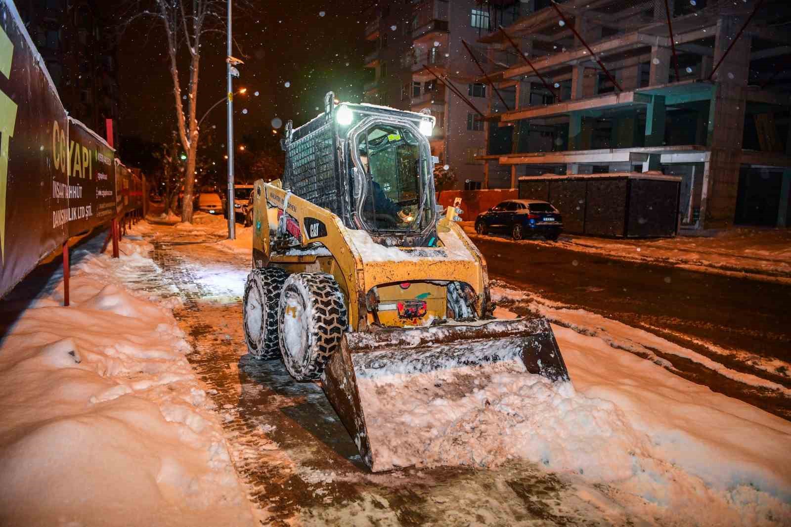 Malatya’da kapanan 117 Mahalle yolu ulaşıma açıldı
