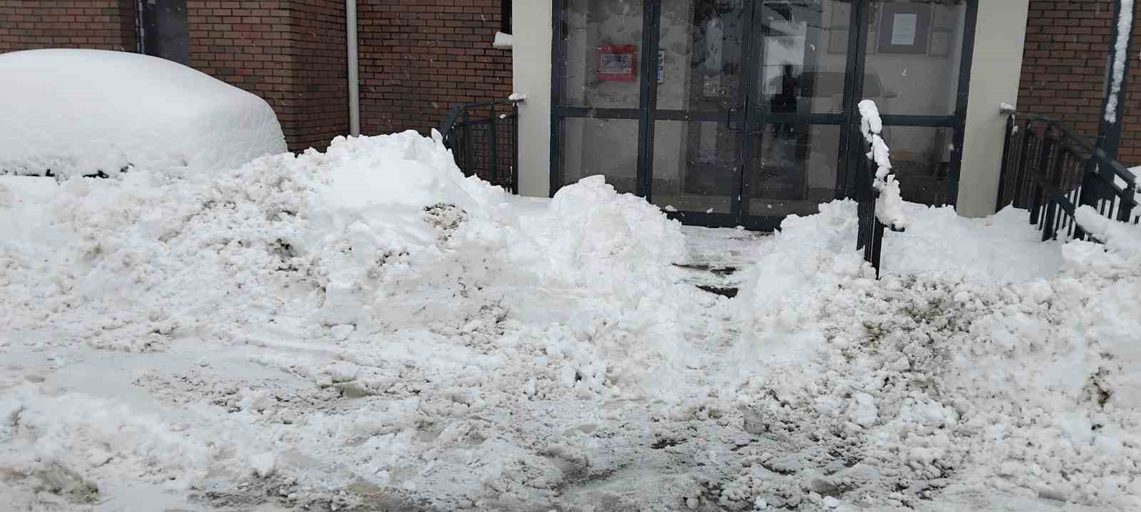Malatya’da kırsal kesimlerde kar yağışı etkili oluyor
