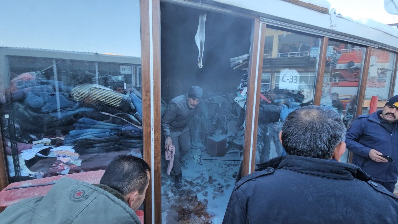 Malatya’da konteyner çarşıda korkutan yangın
