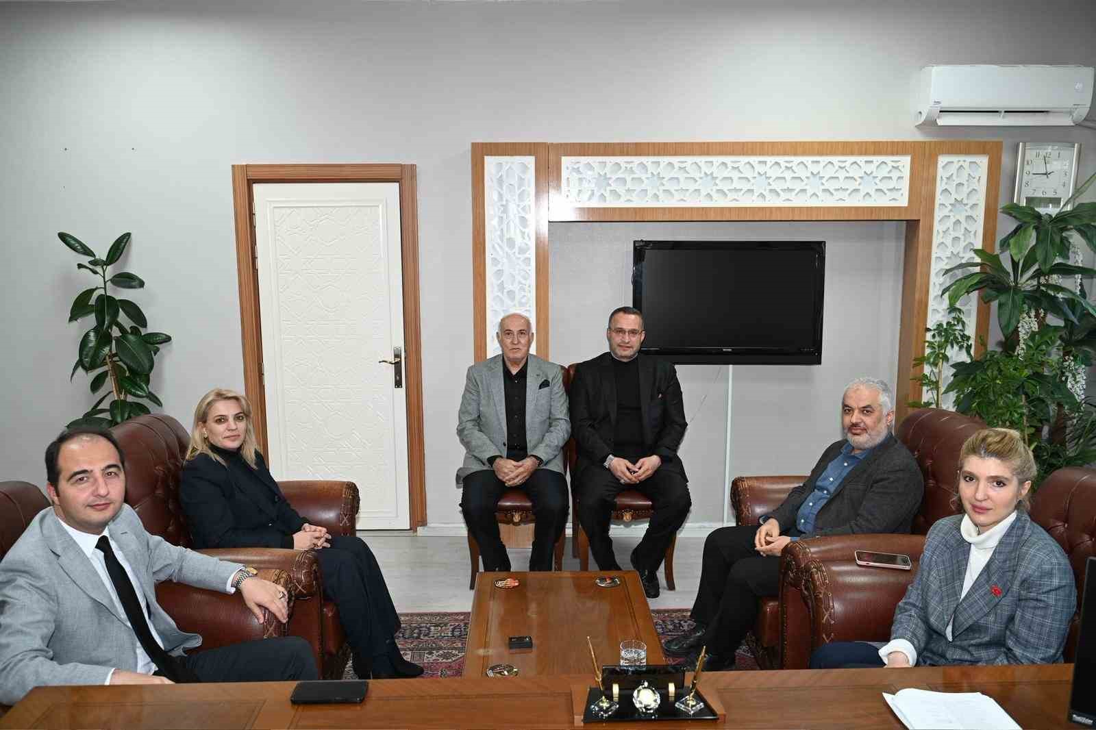 Malatya’da konut, rezerv alan ve sanayi için yoğun mesai
Malatya’da konut, rezerv alan ve sanayi için yoğun mesai