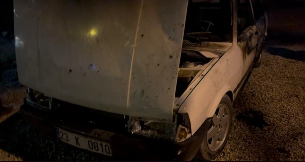 Malatya’da park halindeki araç yandı
