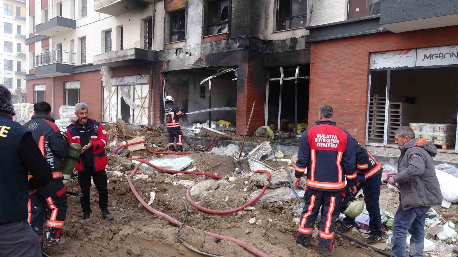 Malatya’da şantiyede korkutan yangın
