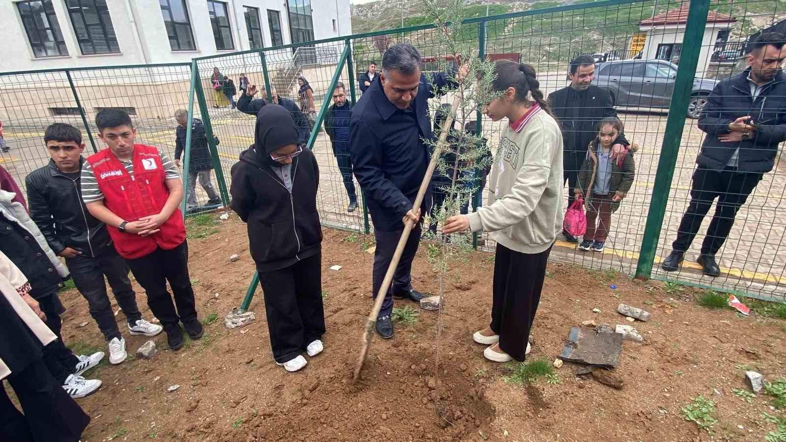 Malatya’da ’Sıfır Atık Günü’ etkinliği düzenledi
Malatya’da ’Sıfır Atık Günü’ etkinliği düzenledi