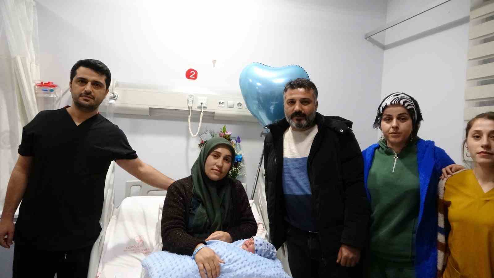 Malatya’da yeni yılın ilk bebeği dünyaya geldi
