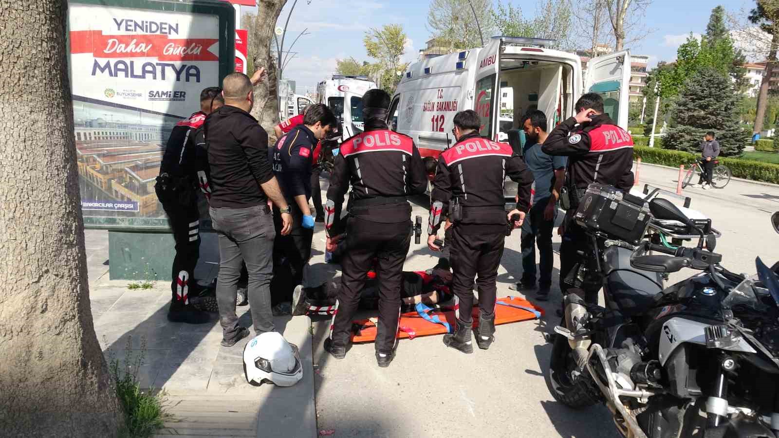 Malatya’da yunus timleri kaza yaptı: 2 polis yaralı
