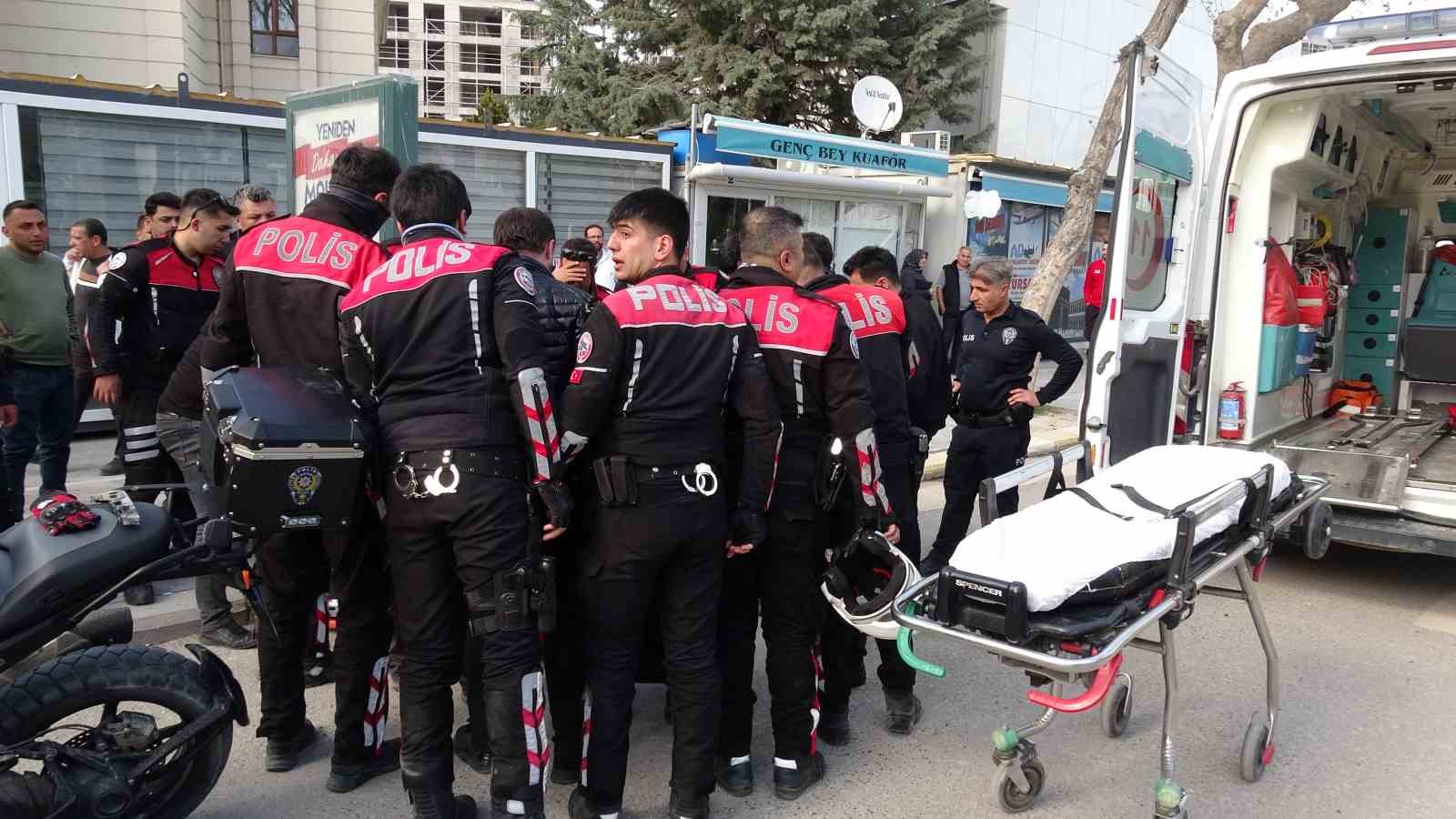 Malatya’da yunus timleri kaza yaptı: 2 polis yaralı
