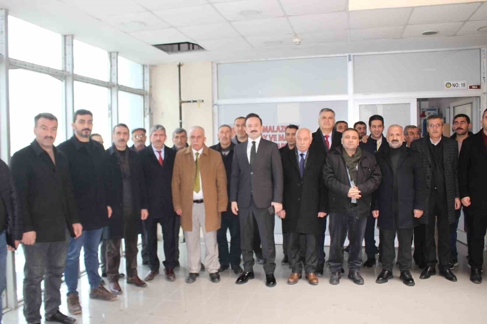 Malazgirt Kaymakamı Bayram’dan muhtarlara ziyaret
