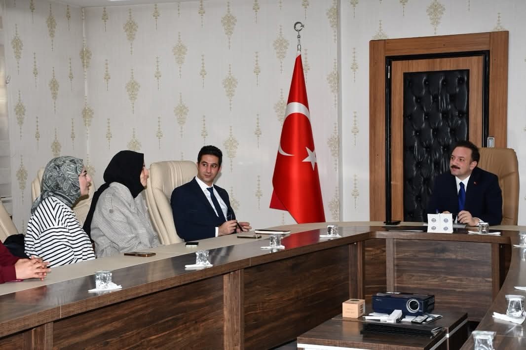 Malazgirt’te 1071 ruhuna yakışır spor hamlesi
Malazgirt’te 1071 ruhuna yakışır spor hamlesi