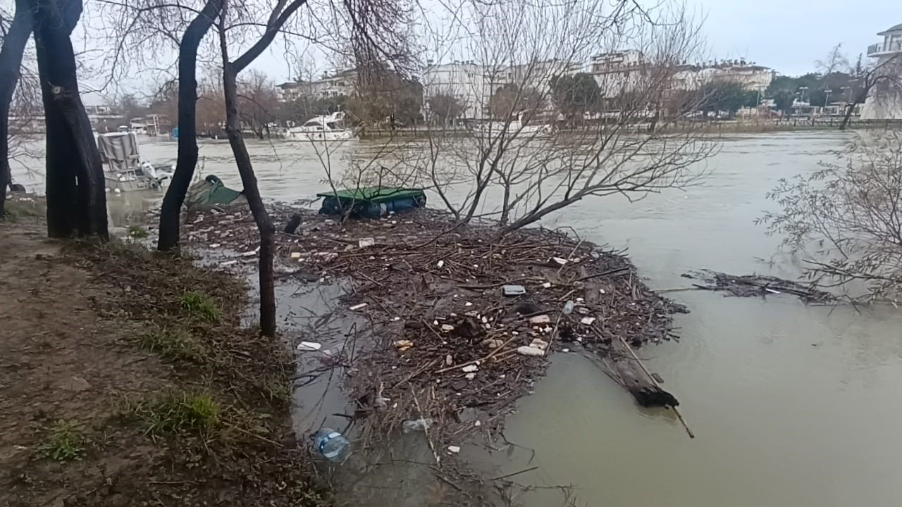 Manavgat ırmağında  yağmur alarmı
