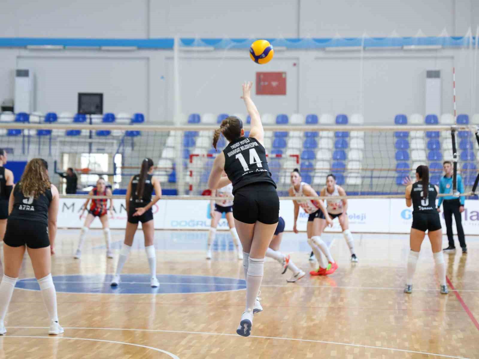 Manavgat’ın sultanları sezonu taraftarlarıyla noktaladı
