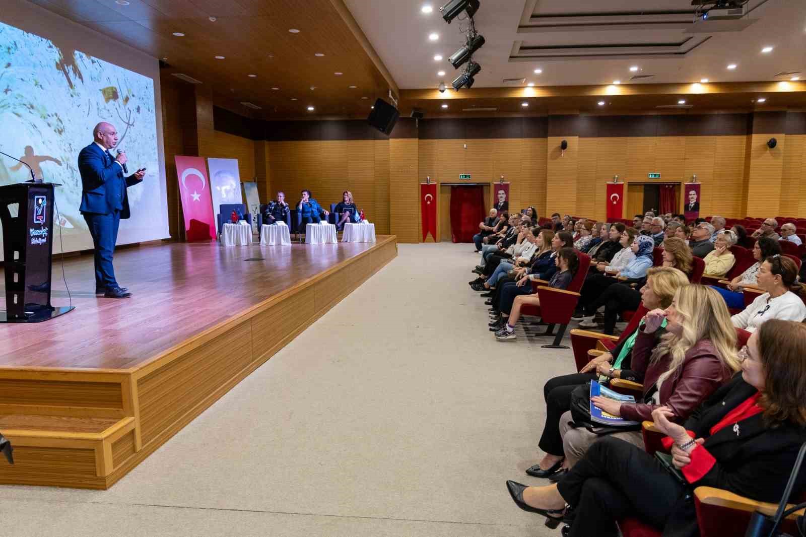 Manavgat’ta "Çevreye Katkı, Aile Bütçemize Katkı" etkinliği düzenlendi
