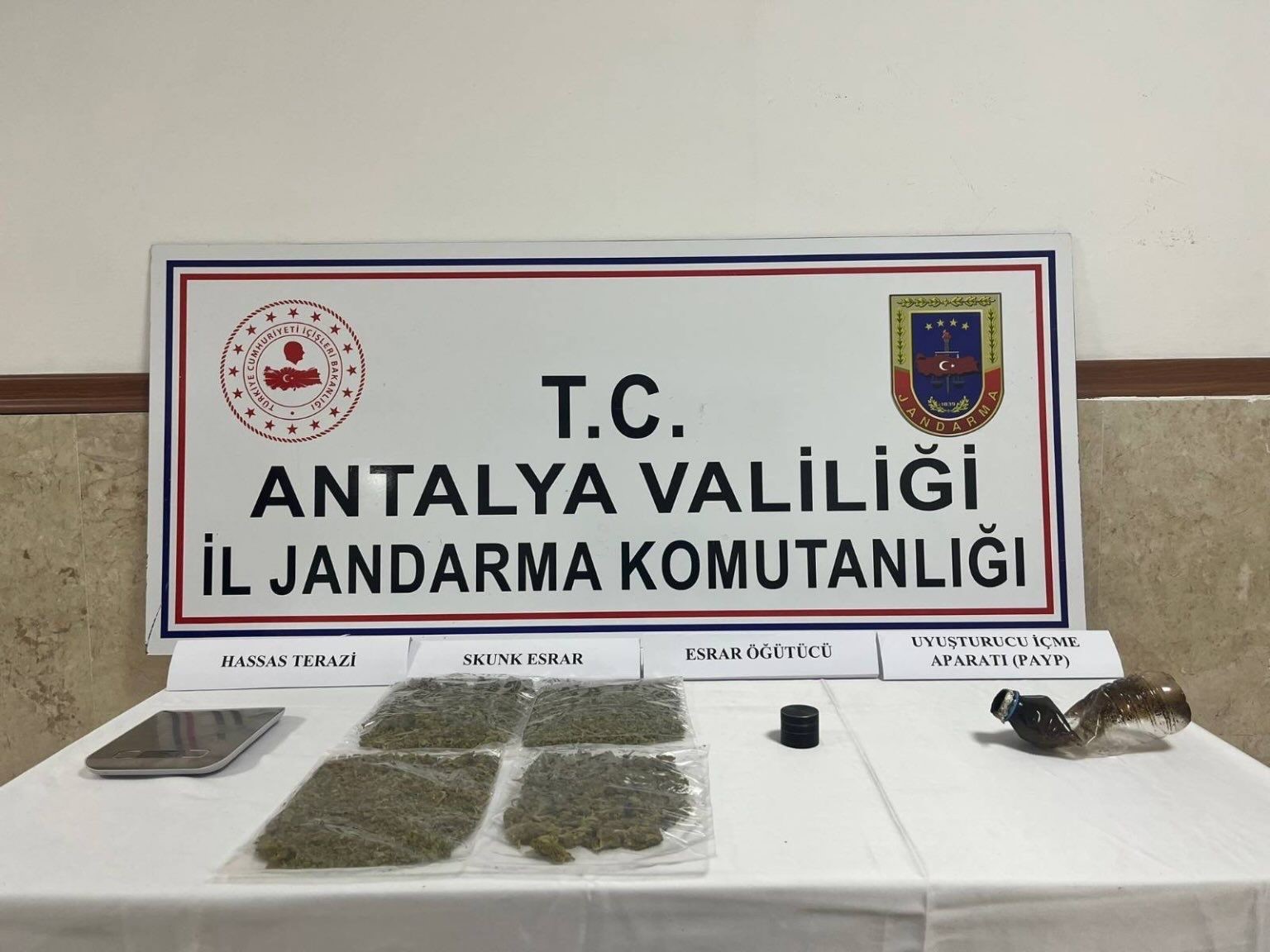 Manavgat’ta uyuşturucu operasyonu
