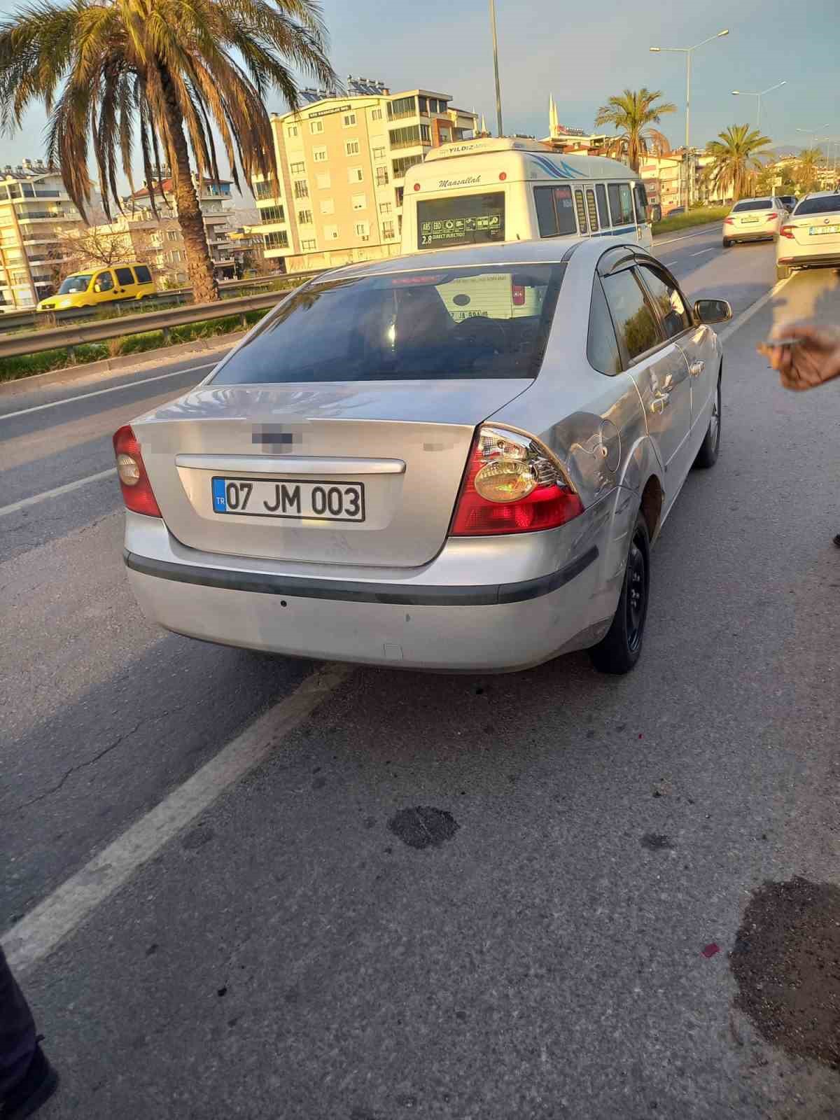 Manavgat’ta zincirleme kaza: 3 yaralı
