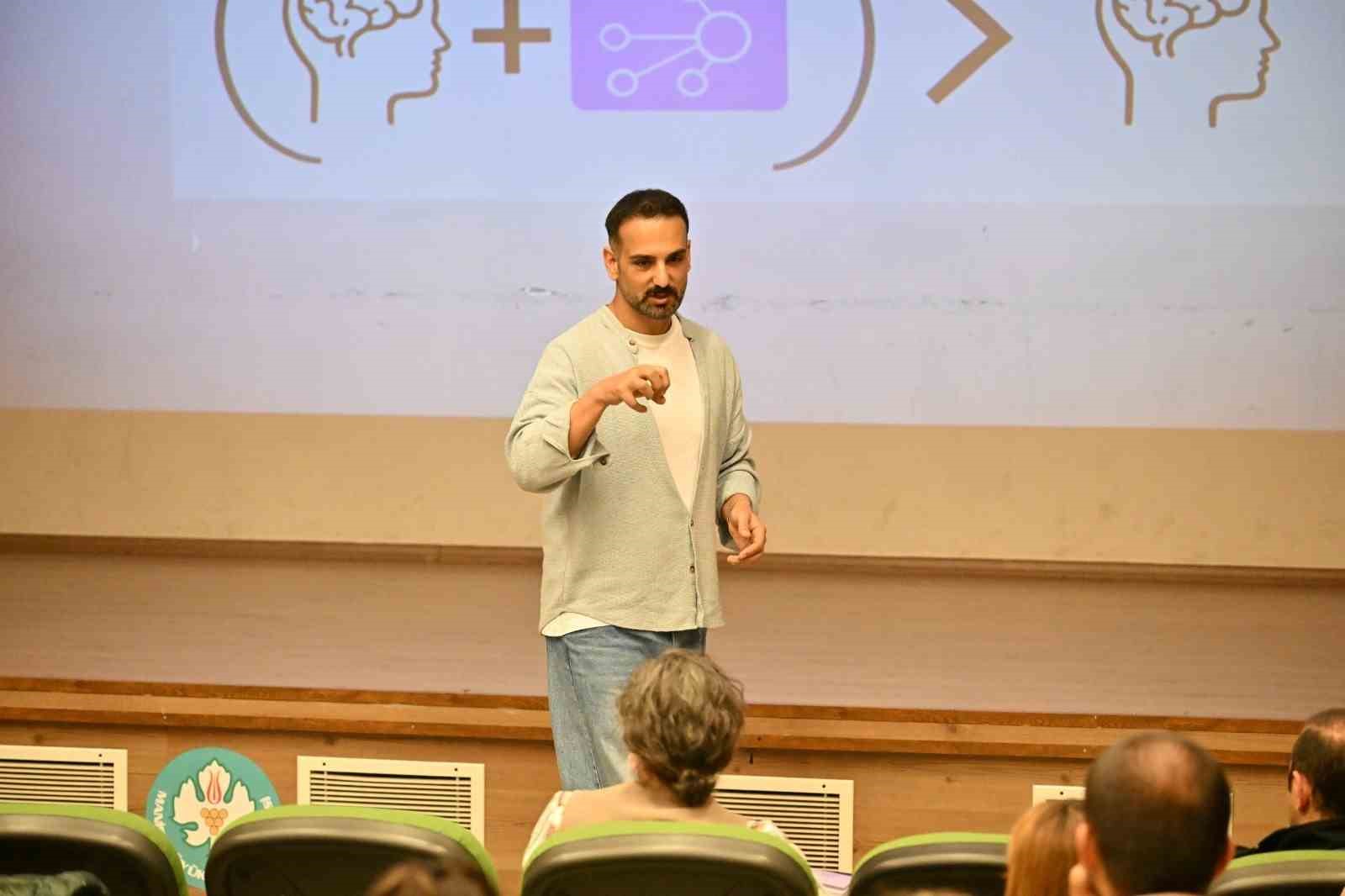 Manisa Büyükşehir personeline yapay zeka ve veri yönetimi eğitimi
Manisa Büyükşehir personeline yapay zeka ve veri yönetimi eğitimi