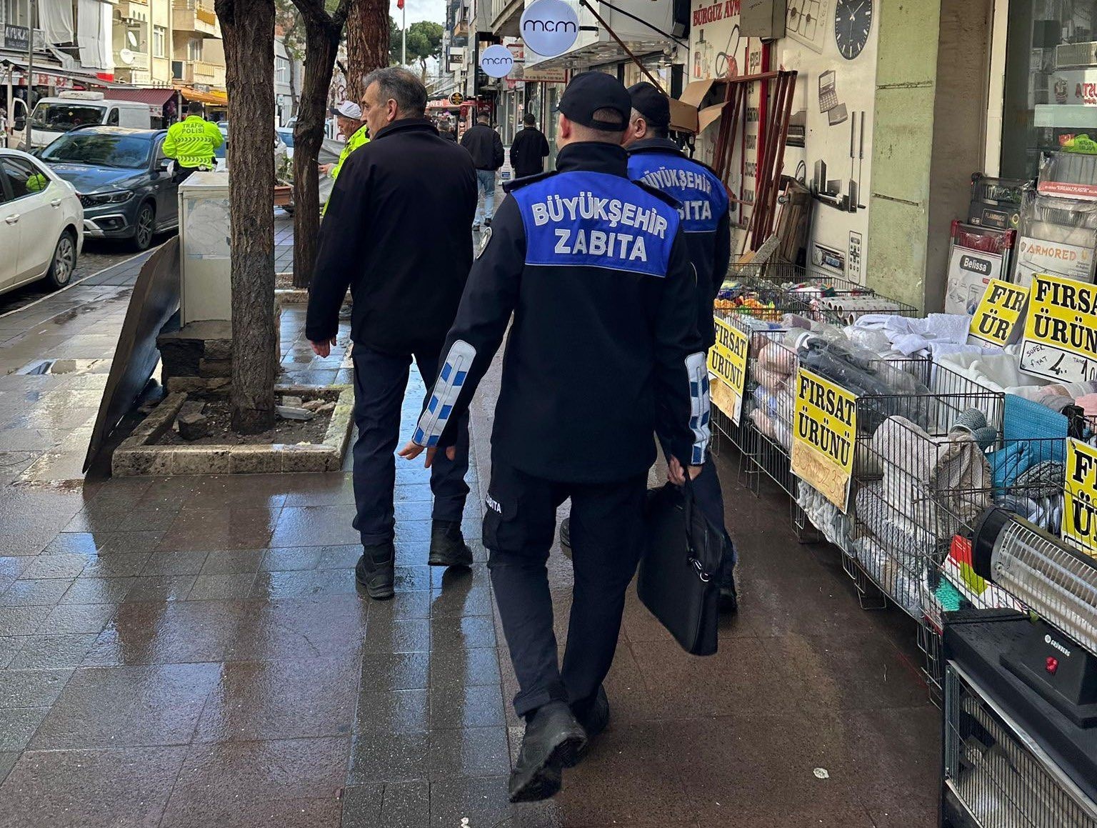 Manisa Büyükşehir’den Salihli’de kaldırım denetimi
