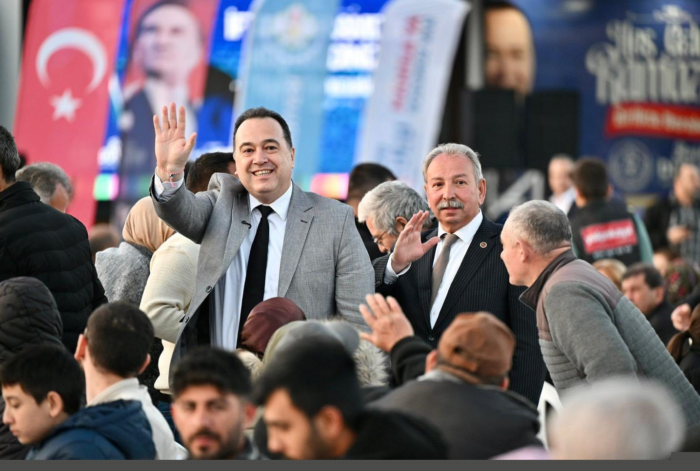 Manisa Büyükşehir’in ‘İftar Sofrası’ Salihli’de kuruldu
