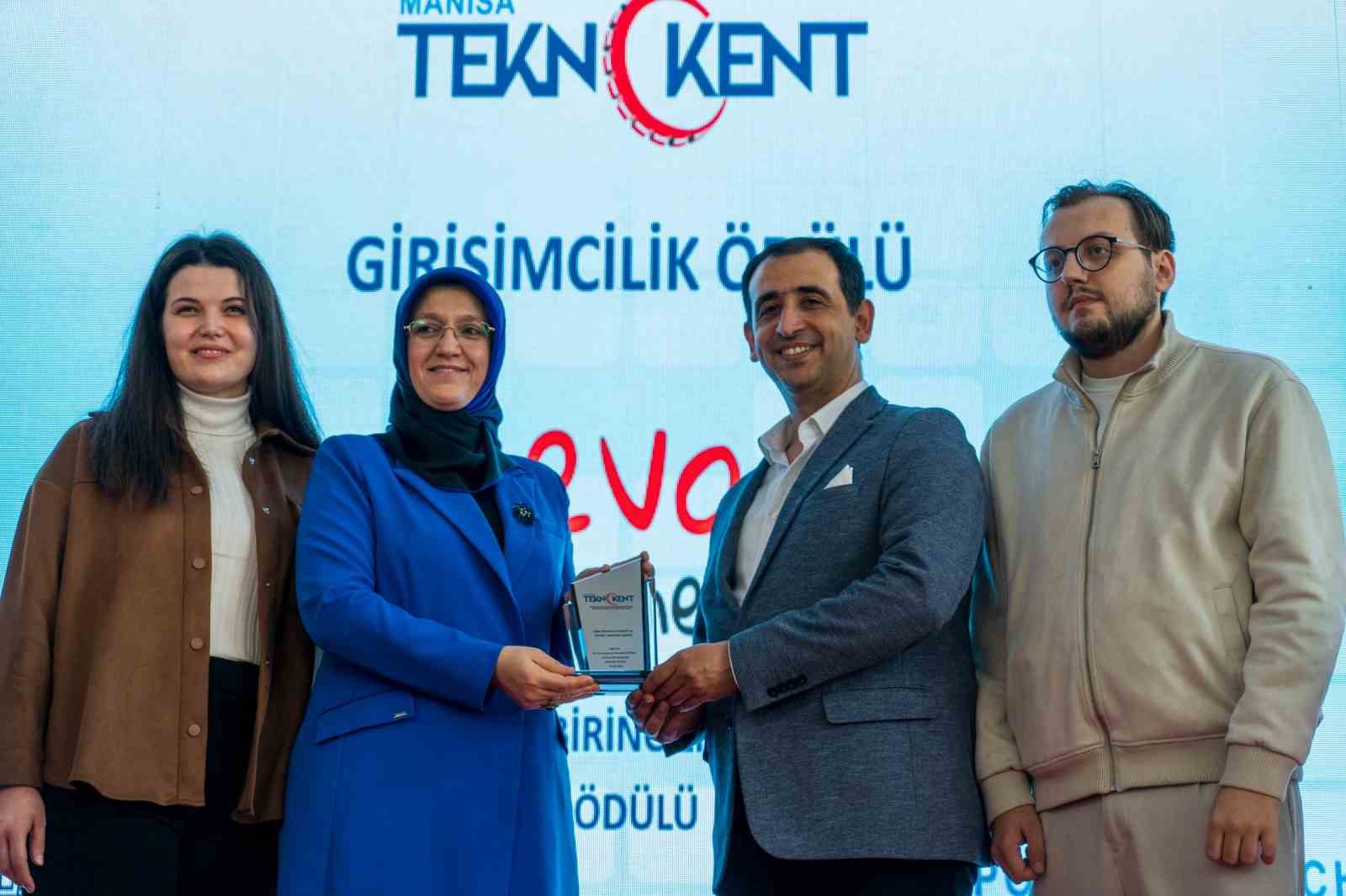 Manisa CBÜ TEKNOKENT’e destek sağlayan firmalara ödül
