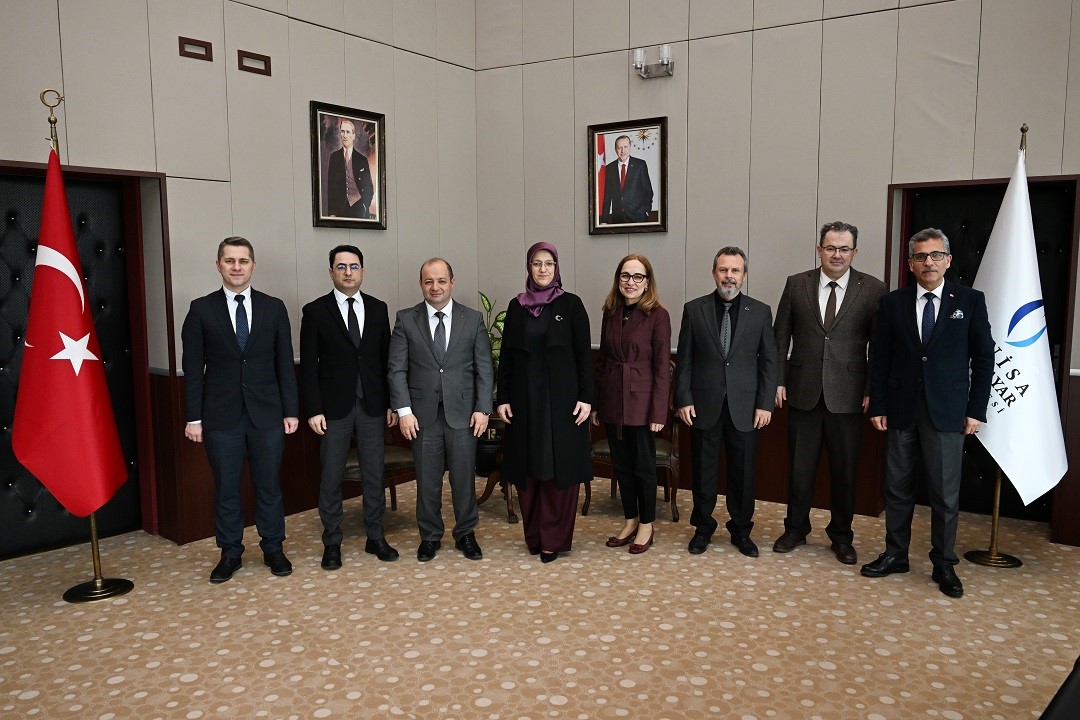 Manisa CBÜ’ye "Beslenme Dostu İş Yeri" belgesi
