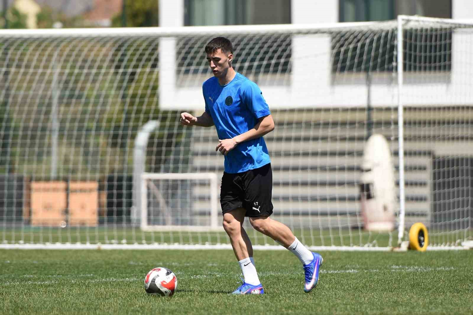 Manisa FK, günü yenileme çalışmasıyla tamamladı
