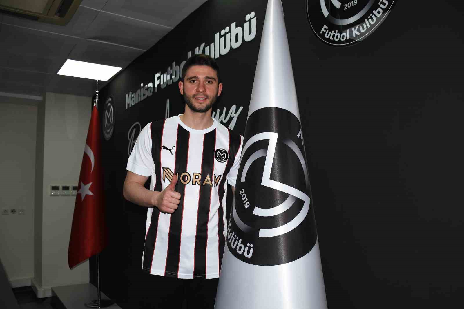 Manisa FK, Kubilay Sönmez’i kadrosuna kattı
Manisa FK, Kubilay Sönmez’i kadrosuna kattı