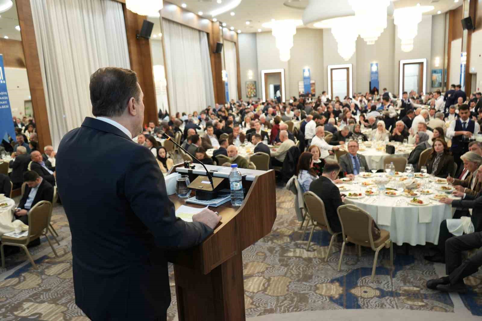 Manisa sanayicisi Muradiye OSB’nin iftarında buluştu
