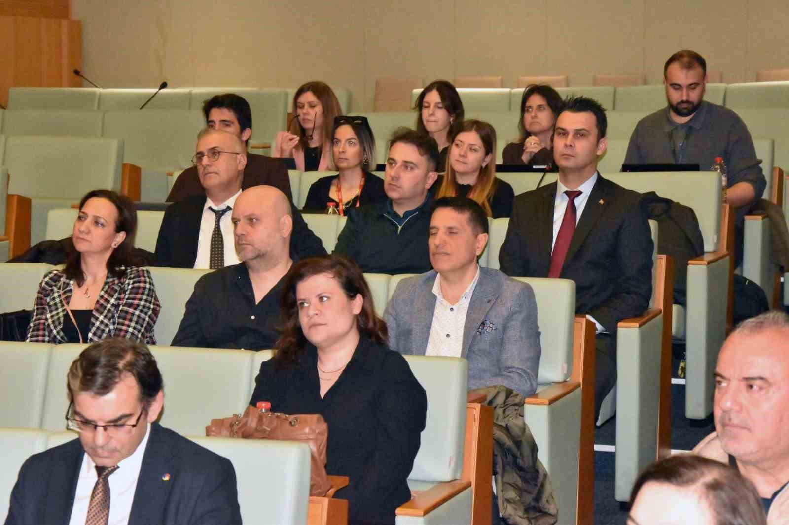 Manisa TSO’da ihracatçılar bilgilendirildi
