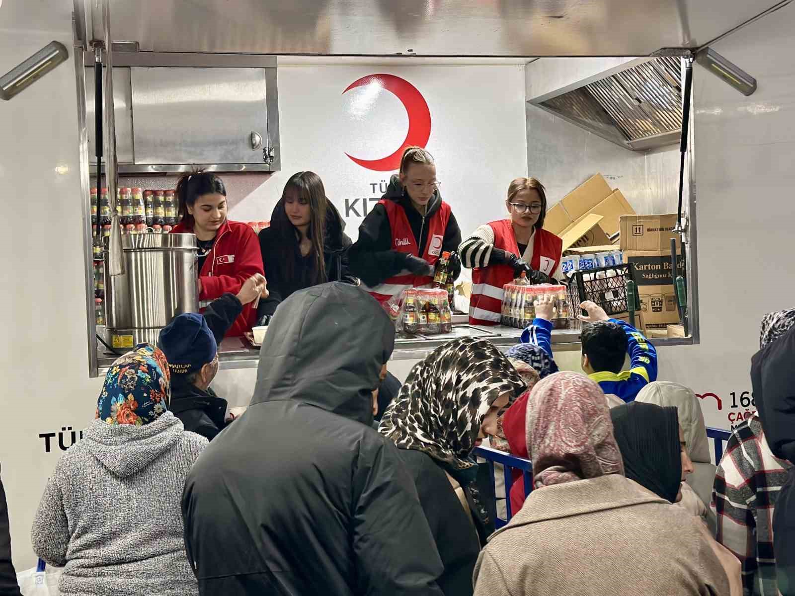 Manisa Türk Kızılay’dan Ramazan’da 85 bin kişilik iftar
