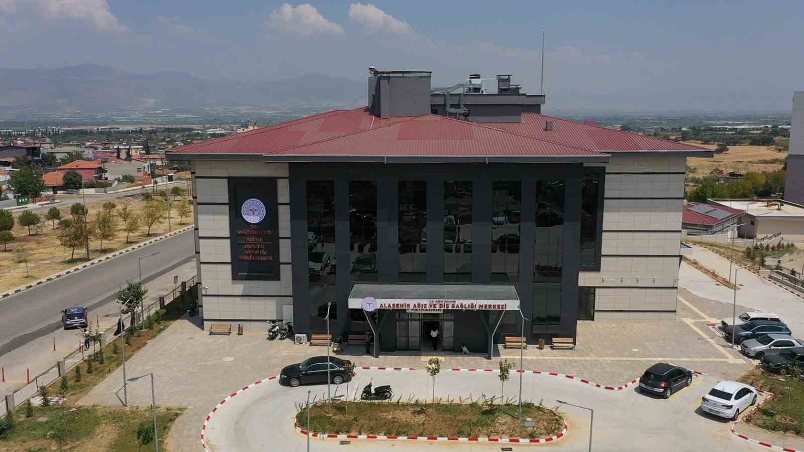 Manisa’da 2025’te 11 milyon muayene, 145 bin ameliyat yapıldı
