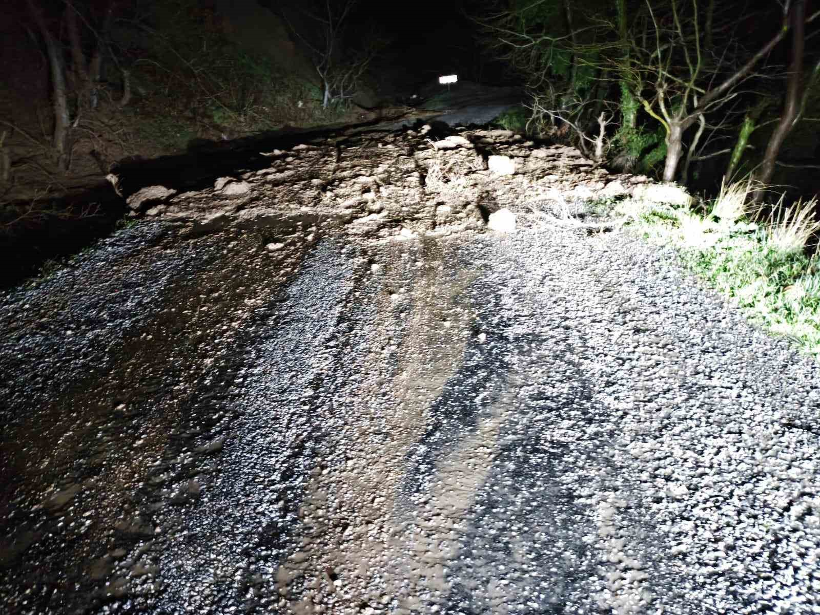 Manisa’da aşırı yağışlar sebebiyle vatandaşlara kritik uyarılar
