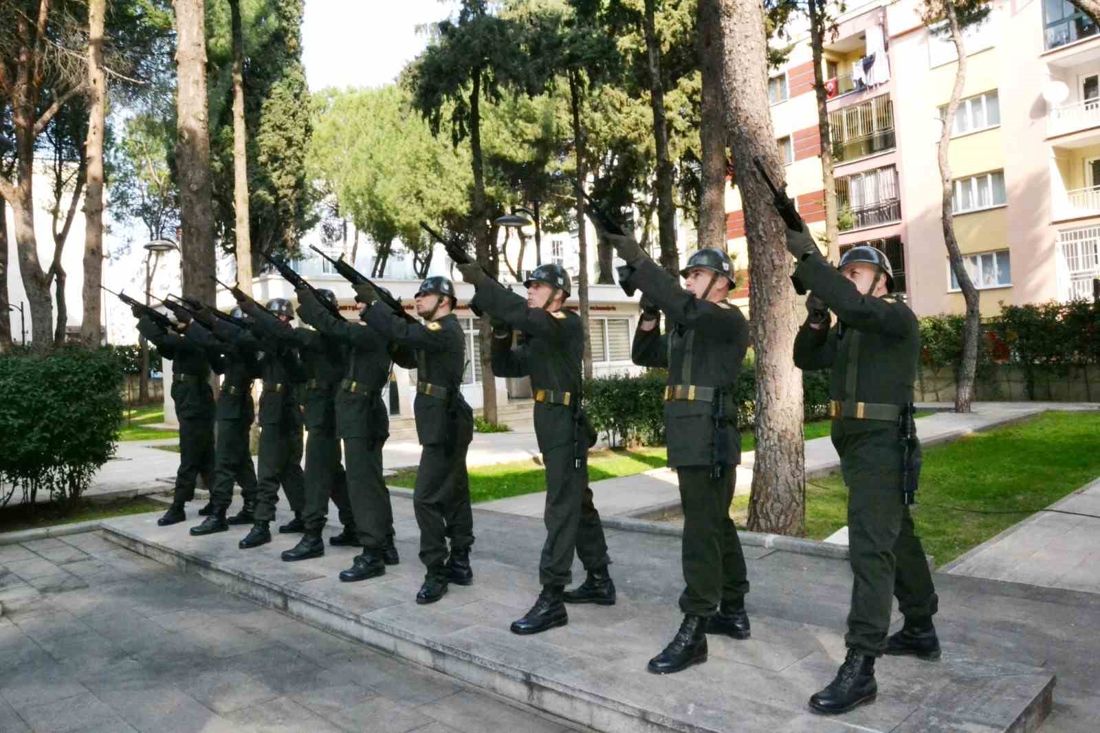 Manisa’da Çanakkale Zaferi’nin 111. yılı törenle anıldı
